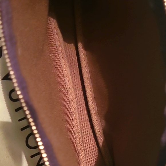 Authentic Louis Vuitton Pochette accessory bag, like new - Picture 4 of 6